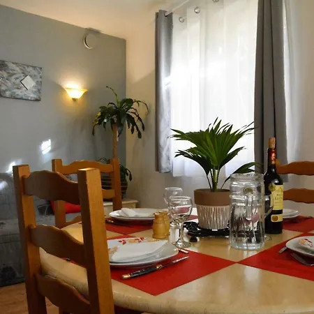 Petit Douillet Tres Bien Situe * Biarritz