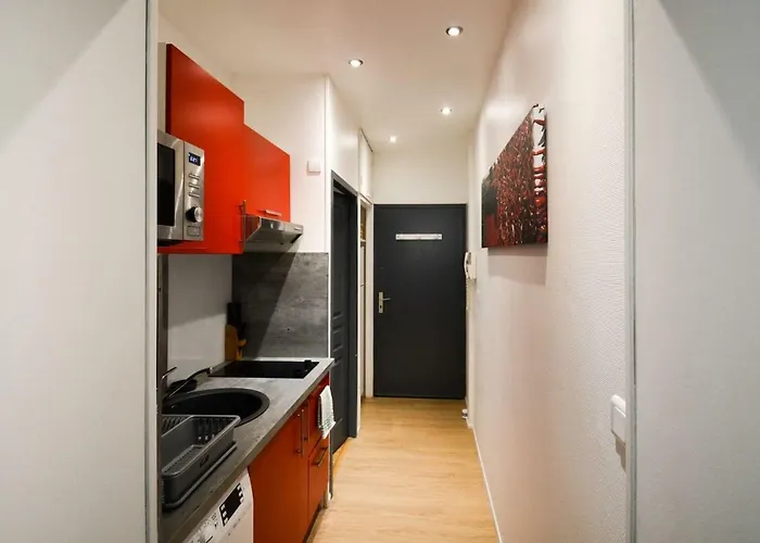 Petit Douillet Tres Bien Situe 比亚里茨